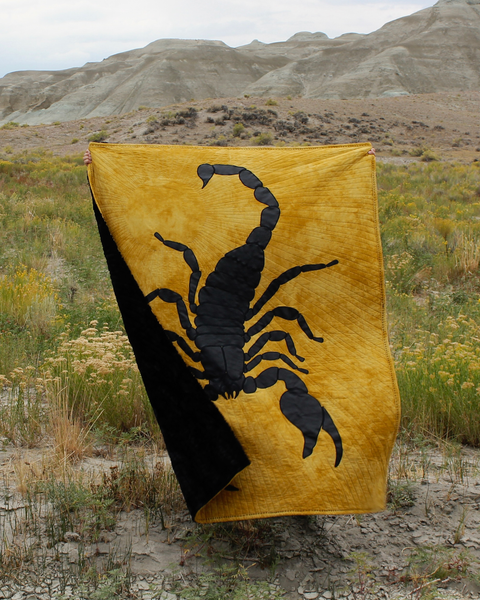 Sunshine Scorpion Appliqué Quilt 56x74